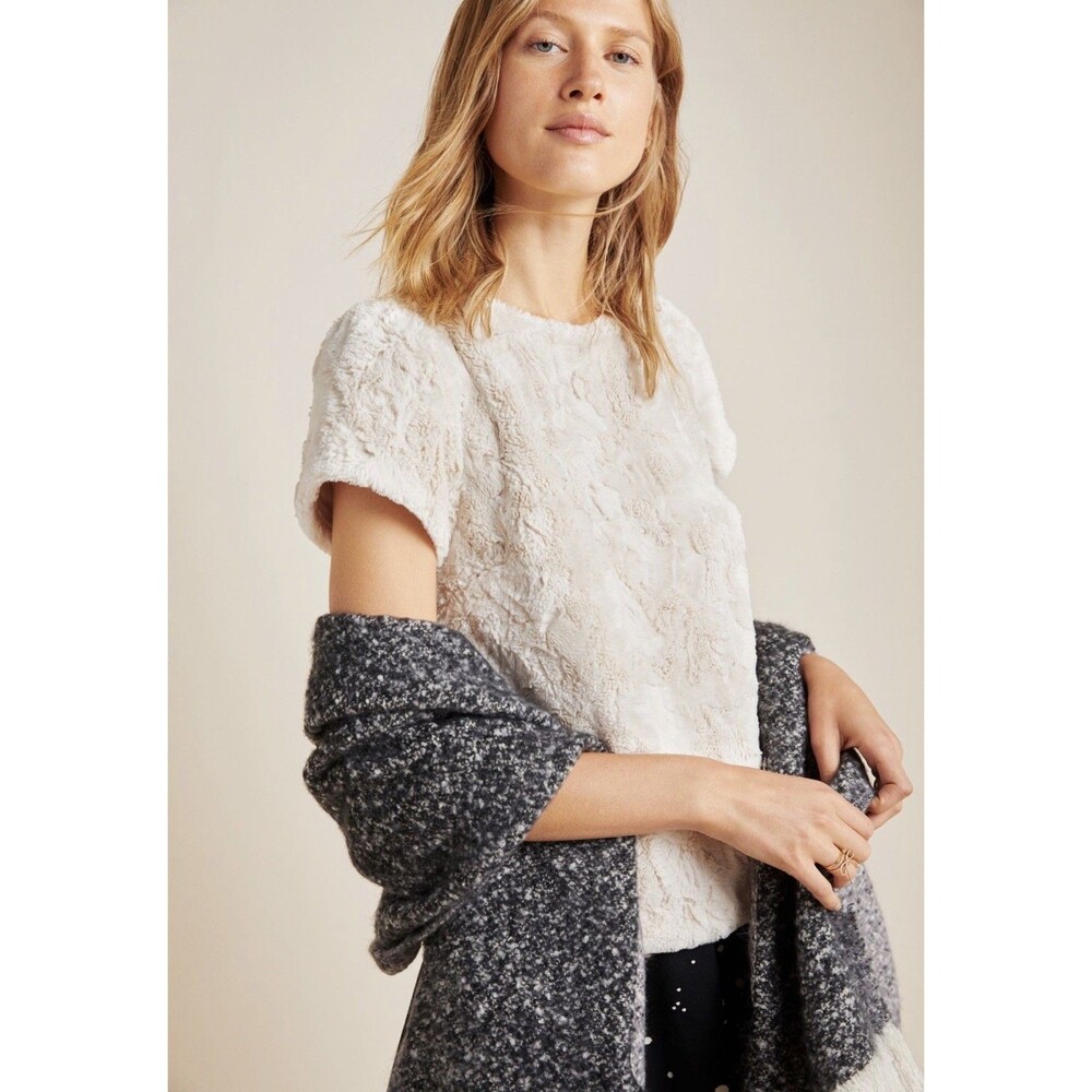 By Anthropologie Fluffy Faux Fur Sweater Short Sleeve Ivory Women’s Medium
